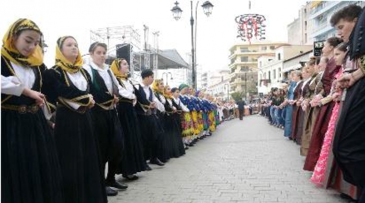 Πάνω από 400 χορευτές σε ρυθμούς Καβοντορίτικου στη Χαλκίδα!
