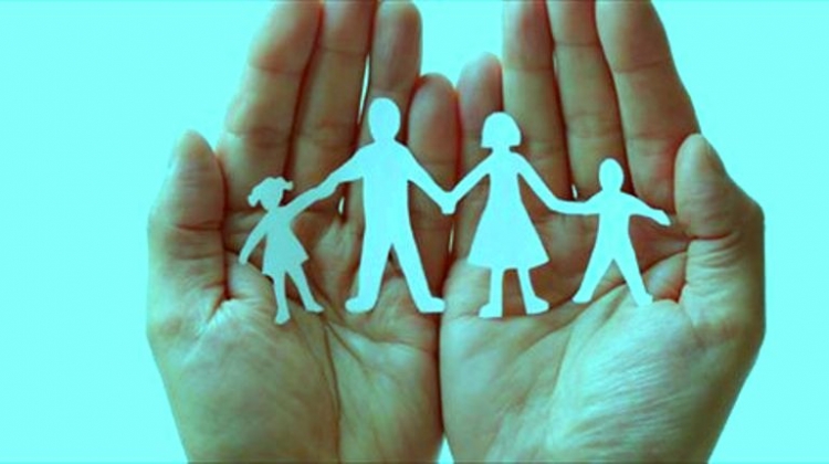 &Sigma;&eta;&mu;&alpha;&nu;&tau;&iota;&kappa;ή &phi;&iota;&lambda;&alpha;&nu;&theta;&rho;&omega;&pi;&iota;&kappa;ή &delta;&rho;ά&sigma;&eta; &alpha;&pi;&omicron; &tau;&eta;&nu; &Pi;&epsilon;&rho;&iota;&phi;έ&rho;&epsilon;&iota;&alpha; &Sigma;&tau;&epsilon;&rho;&epsilon;ά&sigmaf; &Epsilon;&lambda;&lambda;ά&delta;&alpha;&sigmaf;