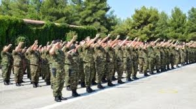 T&iota; &sigma;&upsilon;&mu;&beta;&alpha;ί&nu;&epsilon;&iota; &sigma;&tau;&omicron; &sigma;&tau;&rho;&alpha;&tau;ό&pi;&epsilon;&delta;&omicron; &tau;&omicron;&upsilon; &Alpha;&upsilon;&lambda;ώ&nu;&alpha;;