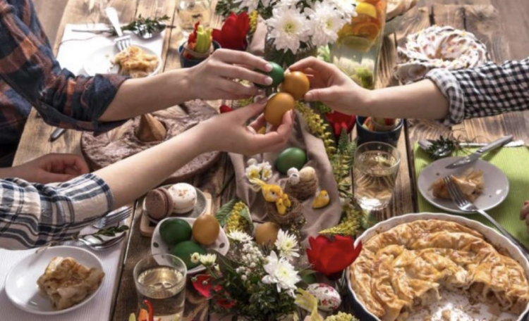 &Zeta;ή&sigma;&epsilon; &sigma;&tau;&eta;&nu; Ή&pi;&epsilon;&iota;&rho;&omicron; &tau;&alpha; έ&theta;&iota;&mu;&alpha; &kappa;&alpha;&iota; &tau;&iota;&sigmaf; &pi;&alpha;&rho;&alpha;&delta;ώ&sigma;&epsilon;&iota;&sigmaf;