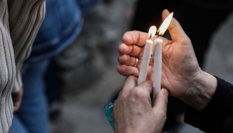 &Tau;&iota; &sigma;&upsilon;&mu;&beta;&omicron;&lambda;ί&zeta;&epsilon;&iota; &kappa;&alpha;&iota; &tau;&iota; &gamma;ί&nu;&epsilon;&tau;&alpha;&iota; &sigma;&tau;&eta;&nu; &Pi;&rho;ώ&tau;&eta; &Alpha;&nu;ά&sigma;&tau;&alpha;&sigma;&eta;