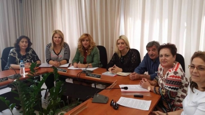 &Eta; &Lambda;ί&nu;&alpha; &Epsilon;&upsilon;&sigma;&tau;&alpha;&theta;ί&omicron;&upsilon; &sigma;&tau;&eta; &Lambda;&alpha;&mu;ί&alpha;