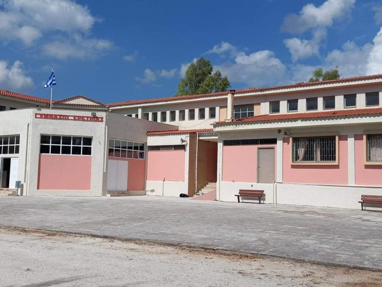 Έ&tau;&omicron;&iota;&mu;&omicron;&sigmaf; &omicron; &Delta;ή&mu;&omicron;&sigmaf; &Epsilon;&rho;&epsilon;&tau;&rho;ί&alpha;&sigmaf;