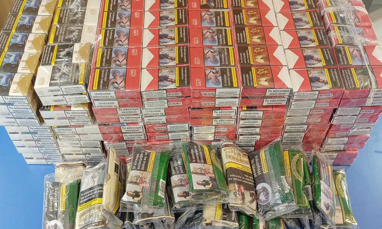 &Sigma;ύ&lambda;&lambda;&eta;&psi;&eta; &delta;ύ&omicron; &alpha;&tau;ό&mu;&omega;&nu; &gamma;&iota;&alpha; &kappa;&alpha;&tau;&omicron;&chi;ή &kappa;&alpha;&iota; &delta;&iota;&alpha;&kappa;ί&nu;&eta;&sigma;&eta; &lambda;&alpha;&theta;&rho;&alpha;ί&omega;&nu; &kappa;&alpha;&pi;&nu;&iota;&kappa;ά &pi;&rho;&omicron;ϊό&nu;&tau;&alpha; &sigma;&tau;&eta;&nu; &Chi;&alpha;&lambda;&kappa;ί&delta;&alpha;