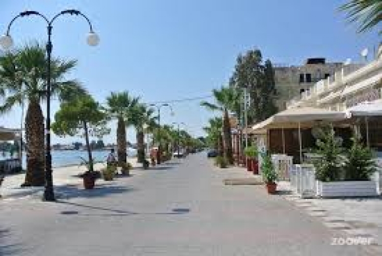 &Sigma;&kappa;&eta;&nu;έ&sigmaf; &theta;&rho;ί&lambda;&epsilon;&rho; &sigma;&tau;&eta;&nu; &Epsilon;&rho;έ&tau;&rho;&iota;&alpha;!!