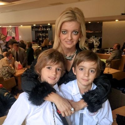 &Delta;ή&mu;&alpha;&rho;&chi;&omicron;&sigmaf; &Iota;&sigma;&tau;&iota;&alpha;ί&alpha;&sigmaf;-&Mu;&iota;&alpha; &gamma;&lambda;&upsilon;&kappa;&iota;ά &mu;&eta;&tau;έ&rho;&alpha;...