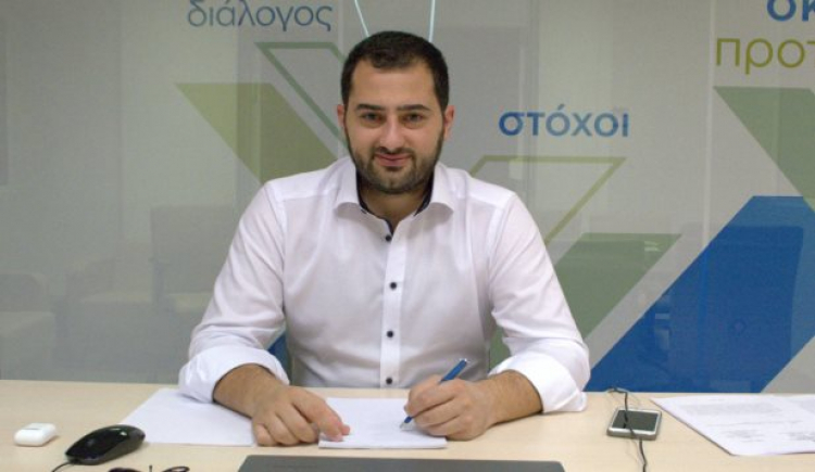 &Omicron; &Pi;&epsilon;&rho;&iota;&phi;&epsilon;&rho;&epsilon;&iota;ά&rho;&chi;&eta;&sigmaf; &Sigma;&tau;&epsilon;&rho;&epsilon;ά&sigmaf; &Epsilon;&lambda;&lambda;ά&delta;&alpha;&sigmaf; &sigma;&tau;&eta;&nu; &Epsilon;&iota;&delta;&iota;&kappa;ή &Mu;ό&nu;&iota;&mu;&eta; &Epsilon;&pi;&iota;&tau;&rho;&omicron;&pi;ή &Pi;&rho;&omicron;&sigma;&tau;&alpha;&sigma;ί&alpha;&sigmaf; &Pi;&epsilon;&rho;&iota;&beta;ά&lambda;&lambda;&omicron;&nu;&tau;&omicron;&sigmaf;