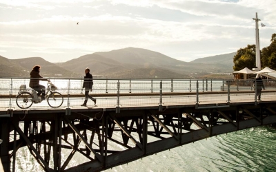 &Pi;&rho;&omicron;&sigma;&omicron;&chi;ή-&Alpha;&pi;&alpha;&tau;&epsilon;ώ&nu;&epsilon;&sigmaf; &sigma;&tau;&eta; &Chi;&alpha;&lambda;&kappa;ί&delta;&alpha;