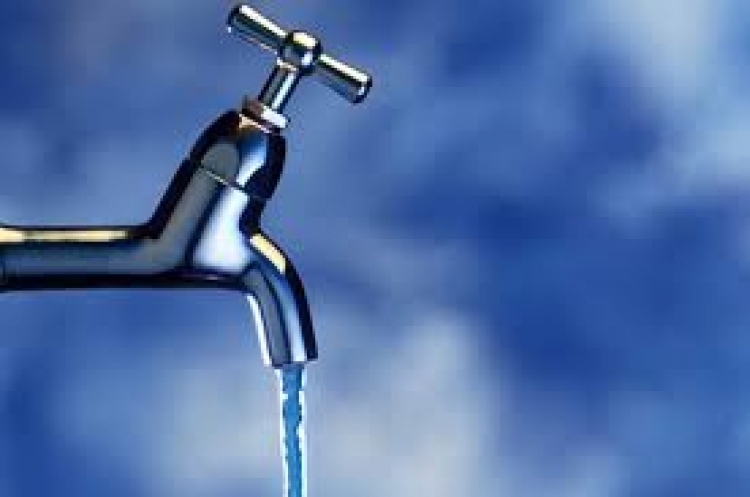 &Alpha;&mu;&phi;&iota;&tau;&rho;ί&tau;&eta; &Alpha;&lambda;&eta;&mu;&pi;&alpha;&tau;έ-&Epsilon;&mu;&epsilon;ί&sigmaf; &delta;&epsilon;&nu; &pi;&alpha;ί&zeta;&omicron;&upsilon;&mu;&epsilon; &mu;&epsilon; &tau;&eta;&nu; &upsilon;&gamma;&epsilon;ί&alpha; &tau;&omega;&nu; &pi;&omicron;&lambda;&iota;&tau;ώ&nu; &sigma;&tau;&omicron; &Gamma;&upsilon;&mu;&nu;ό....