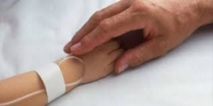 &Eta; 8&chi;&rho;&omicron;&nu;&eta; &Sigma;&pi;&upsilon;&rho;&iota;&delta;&omicron;ύ&lambda;&alpha; &alpha;&pi;ό &tau;&eta; &Mu;&alpha;&lambda;&epsilon;&sigma;ί&nu;&alpha;  &zeta;&eta;&tau;ά &tau;&eta;&nu; &beta;&omicron;ή&theta;&epsilon;&iota;ά &mu;&alpha;&sigmaf;